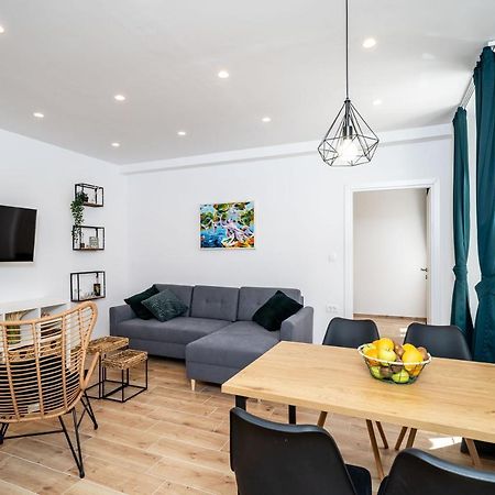 Apartments Marta Кавтат Екстериор снимка