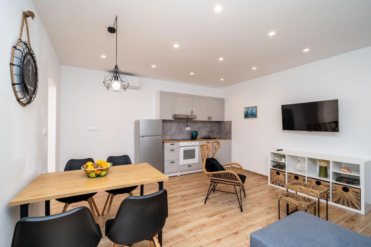 Apartments Marta Кавтат Екстериор снимка