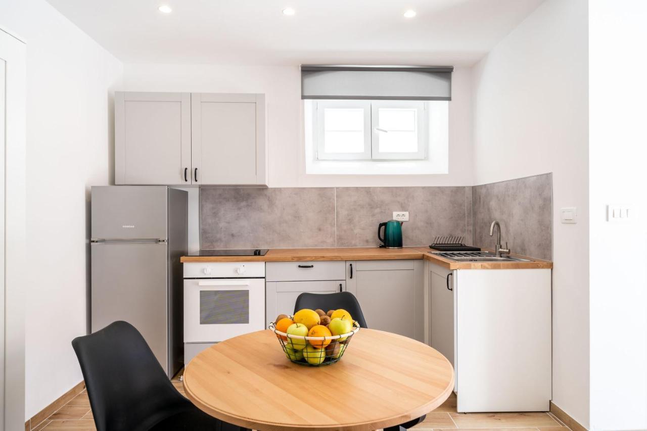 Apartments Marta Кавтат Екстериор снимка